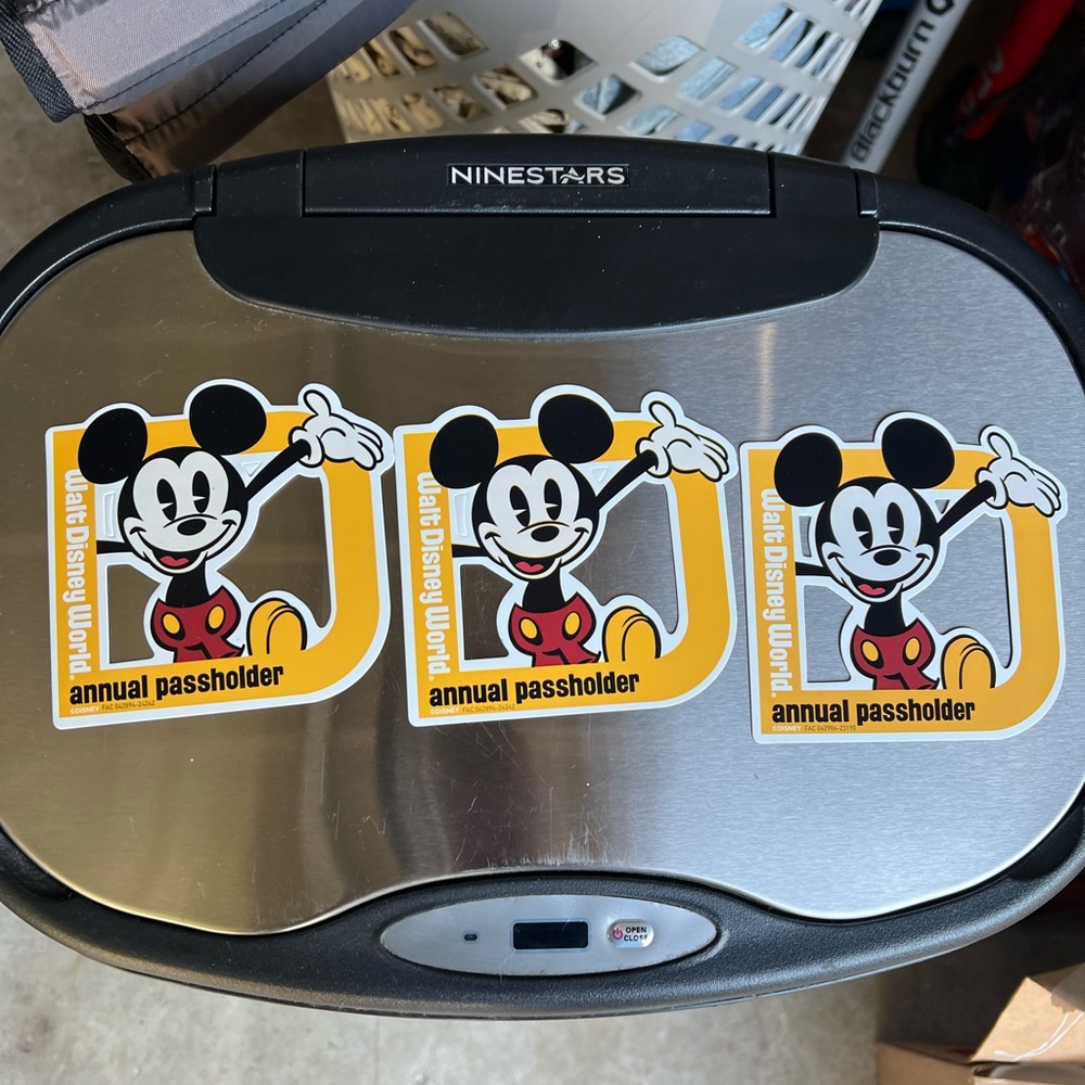 New Mickey Mouse Annual Passholder Magnets